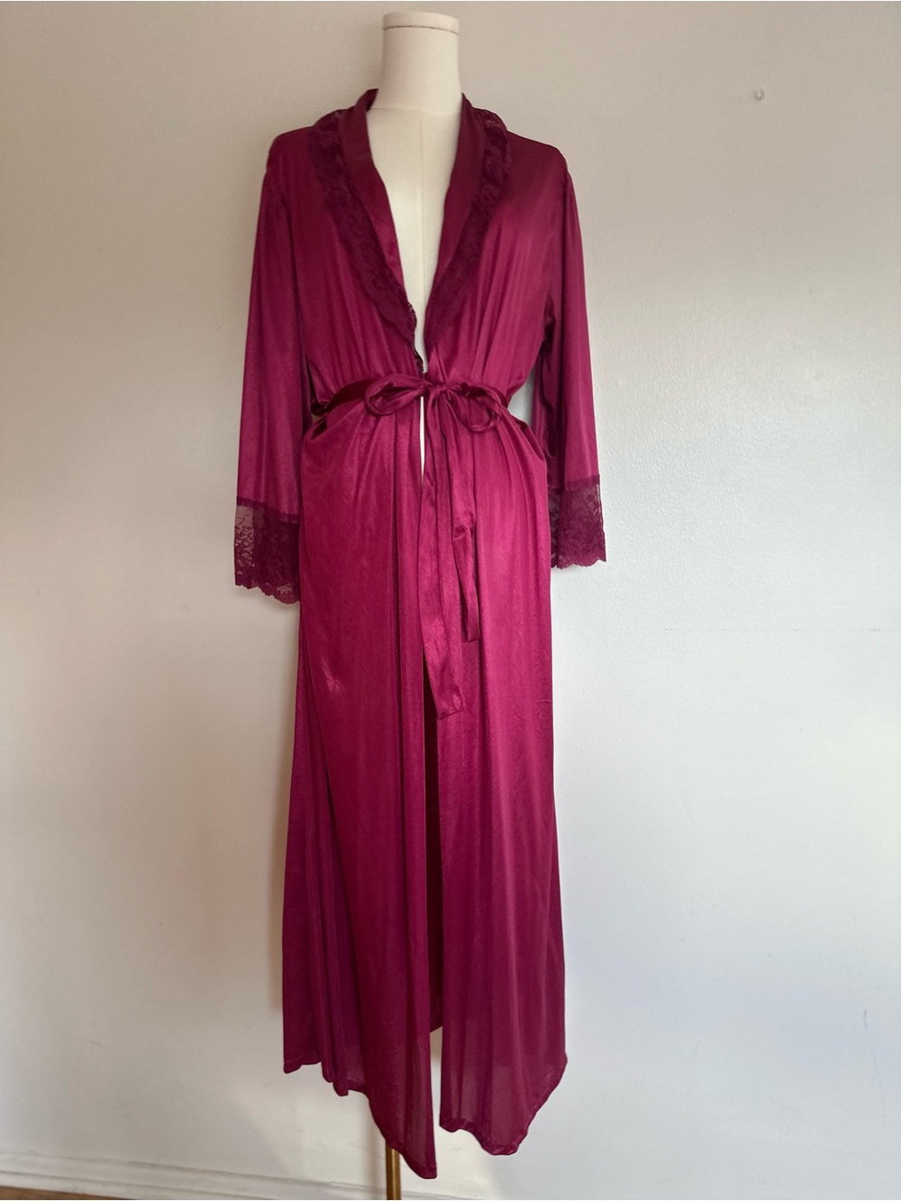 VTG 80s Lace-Trim Robe Vintage Glam Dark Romantic Victorian Whimsygoth Size L